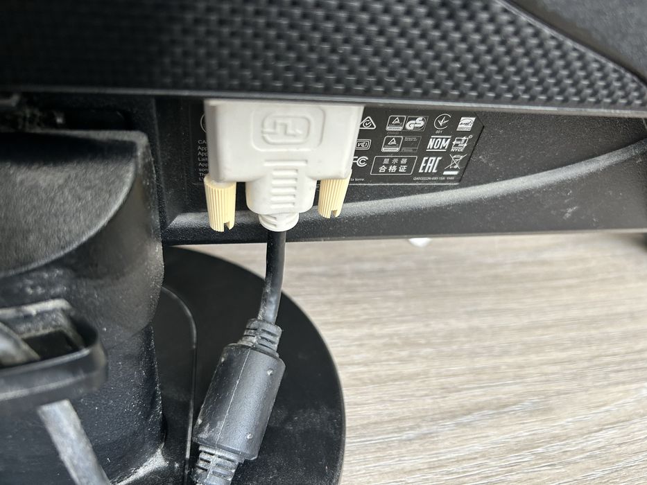 HP V212a 20.7″ Full HD монитор