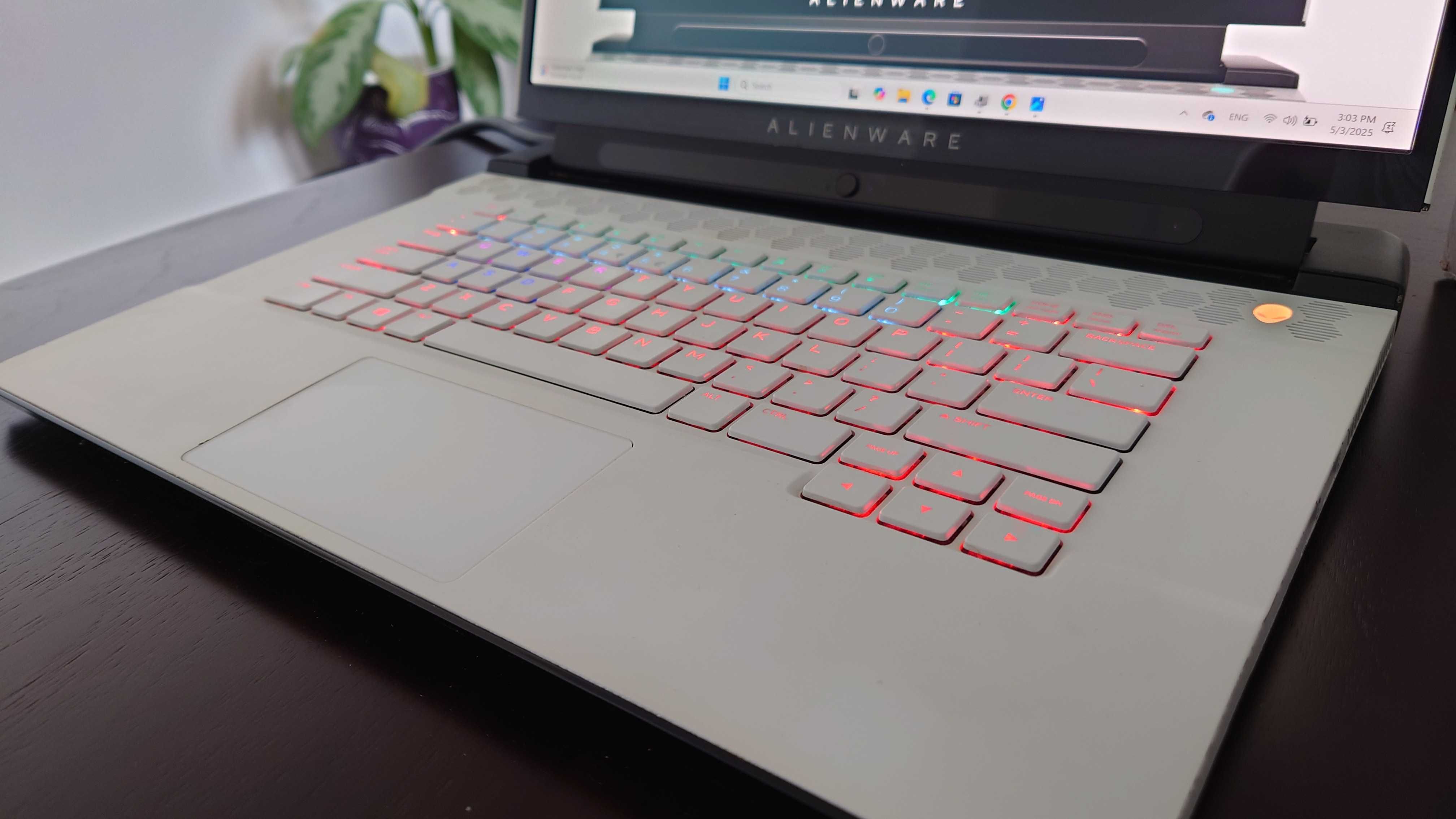 [4K OLED> Геймърски Лаптоп Dell Alienware m15 R2 / преносим компютър