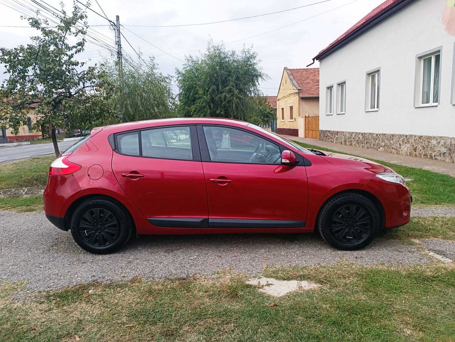 Renault Megane 1.6 Benzina 110 Cp 2010