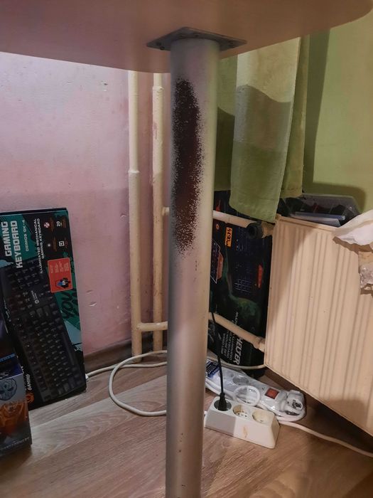 Бюро с шкаф - напълно здраво, със следи от употреба