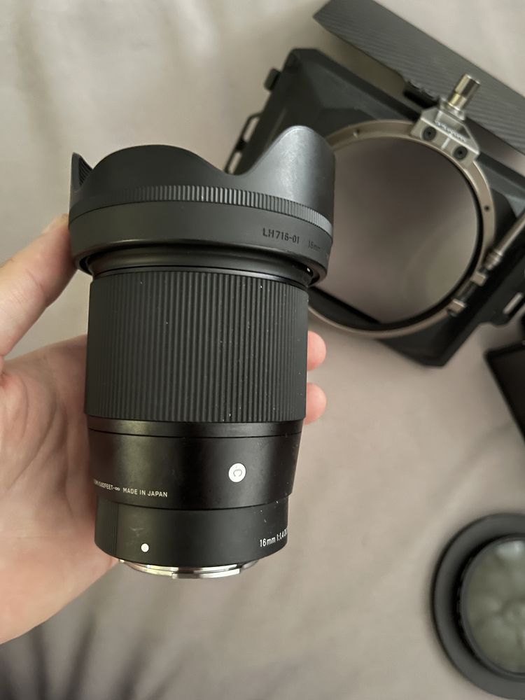 Объектив Sigma 16mm f1.4 E-mount