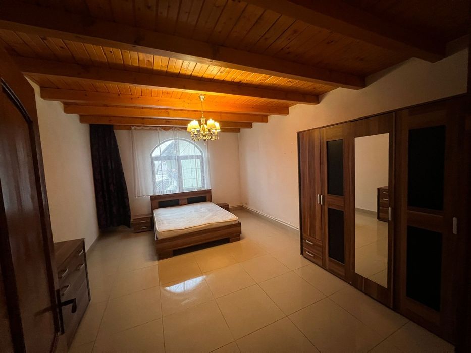 Ofer spre inchiriere 3 camere complet mobilate și utilate