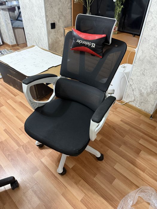 Компьютерный стул