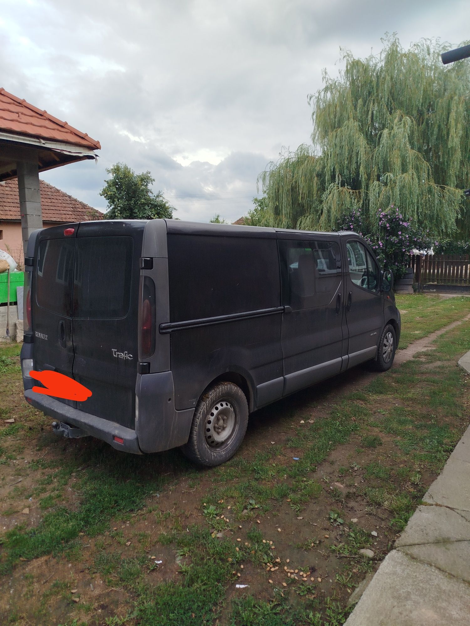 Vând Renault Trafic