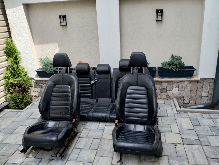 Banchete ,scaune passat cc piele