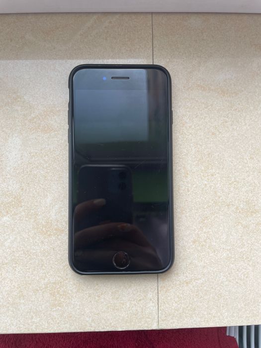 Iphone 7s в черен цвят