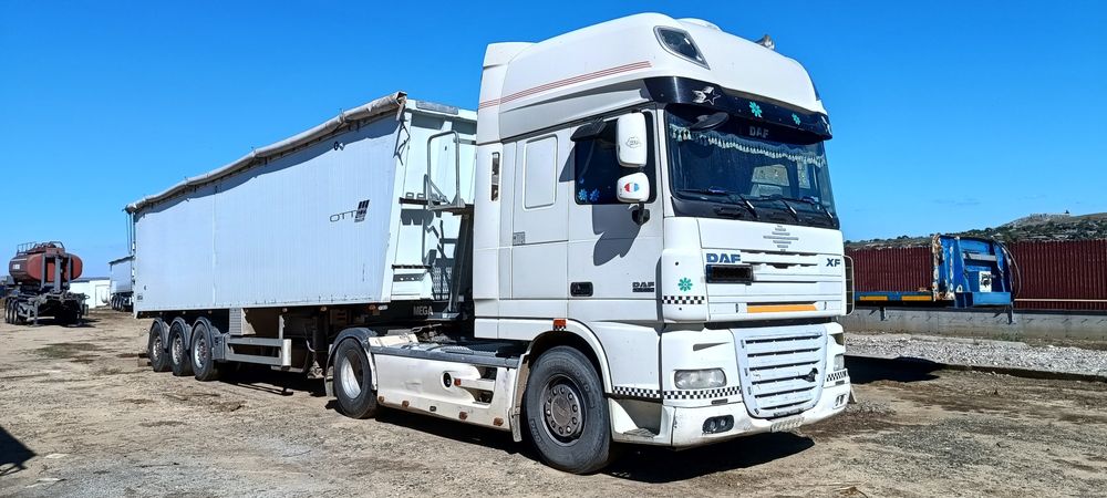 DAF XF105 460 + Semiremorca MEGA LIGHT