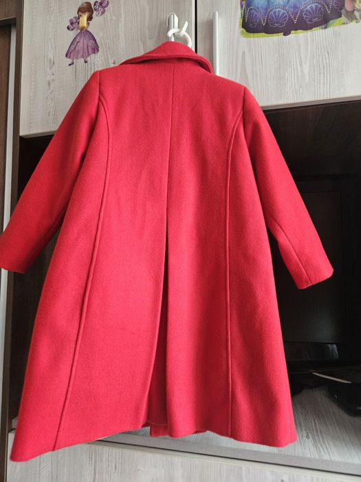 Hainuta stofa rosie 4ani  si pantofiori masura 28