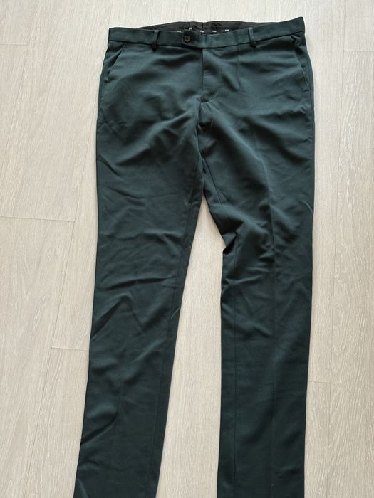 Мъжки официален костюм