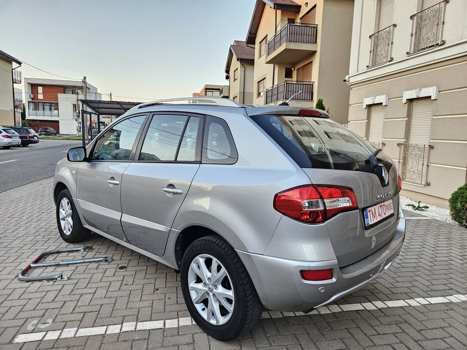 Renault  koleos an 2008 motor 2.0 dci tractiune 4x4 cutie manuala