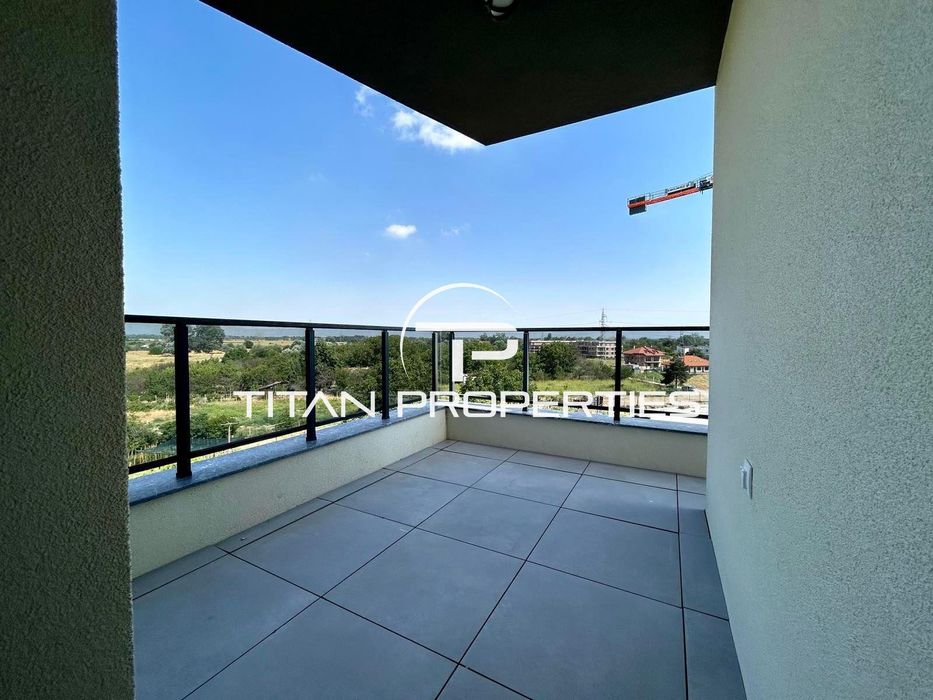 Двустаен апартамент в жк. Христо Смирненски