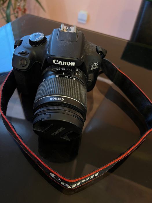Фотоапарат Canon 4000D
