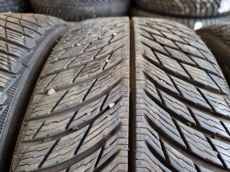 215/50/18 MICHELIN 4бр