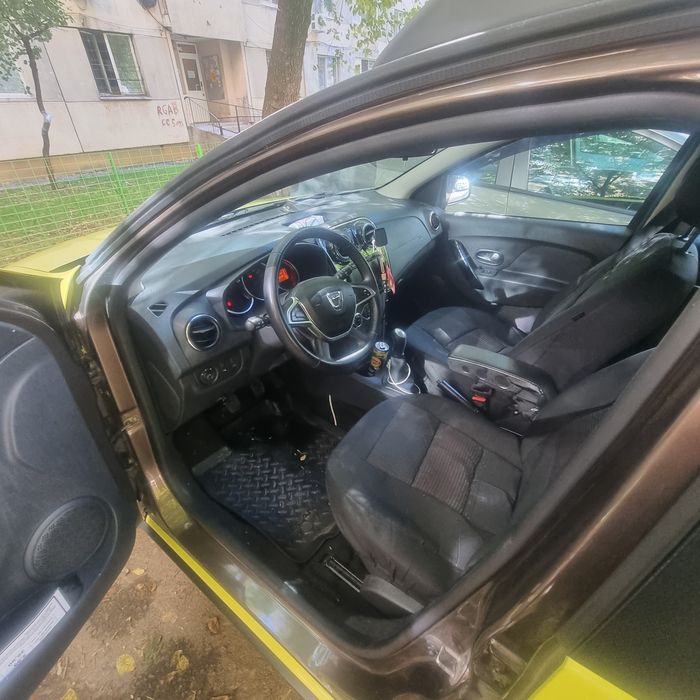 Vând Dacia sandero stepway