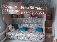 Продам двух ярусную детскую кровать