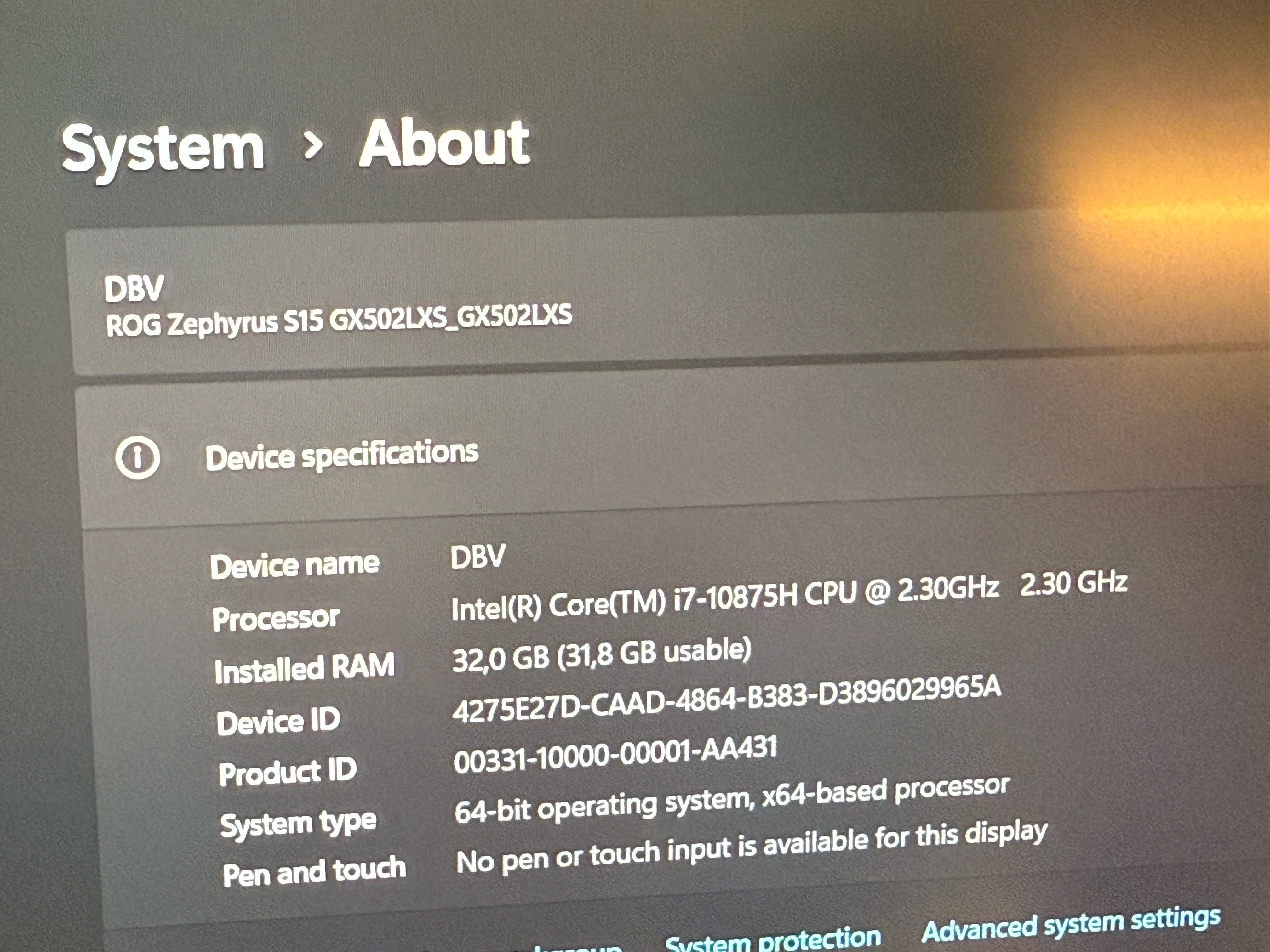 Asus Rog Zephyrus S15 RTX2080 Super 8GB Core i7 10875H/32GB/1TB/300HZ