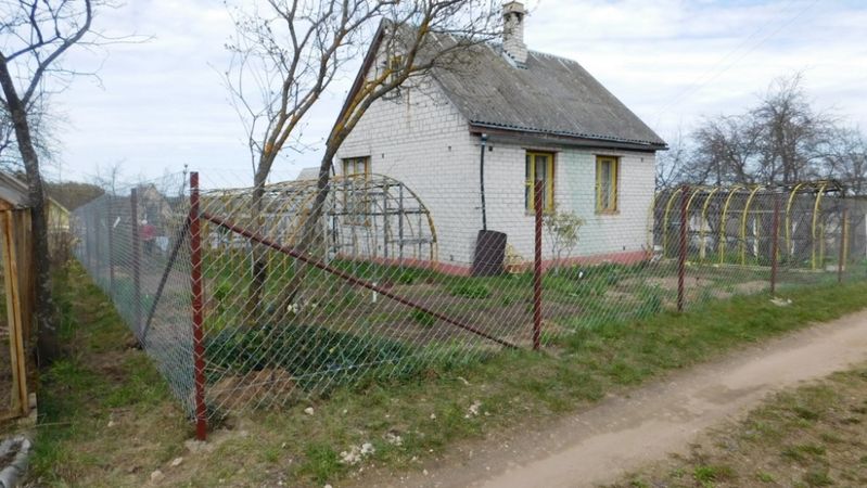 Изграждане на огради с метален профил,пана и поцинкована оградна мрежа