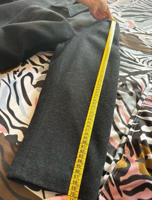 Vând haina barbati din stofa mărime xxl