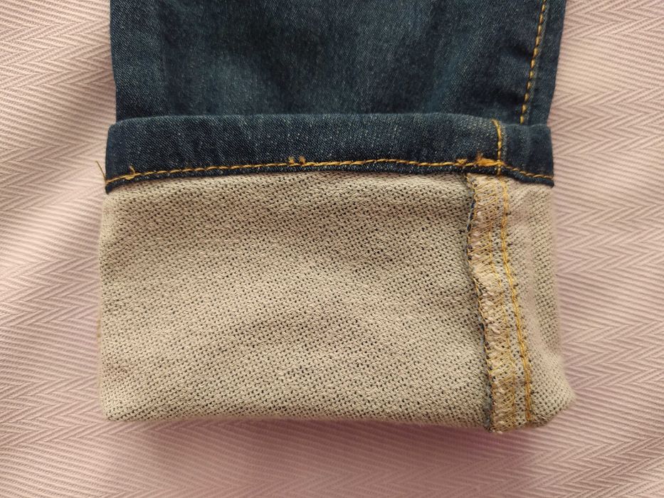 Чисто нови еластични дънки RESERVED, slim, за ръст 170 см.