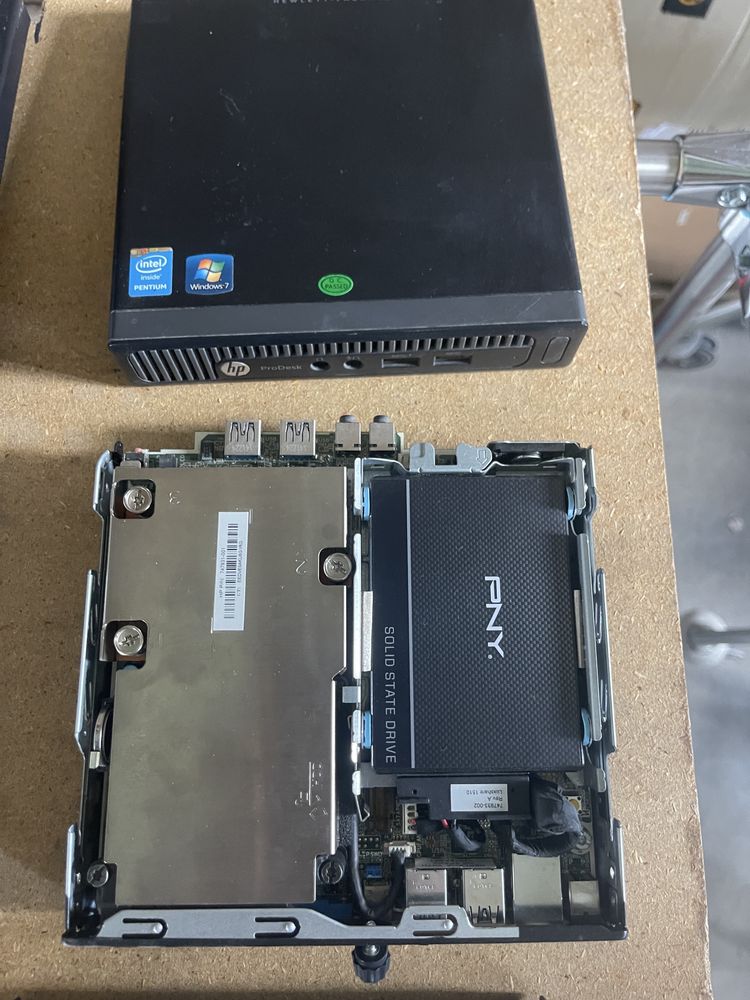 6 бр Lenovo Thinkcentre HP prodesk компютри и адаптори офис склад