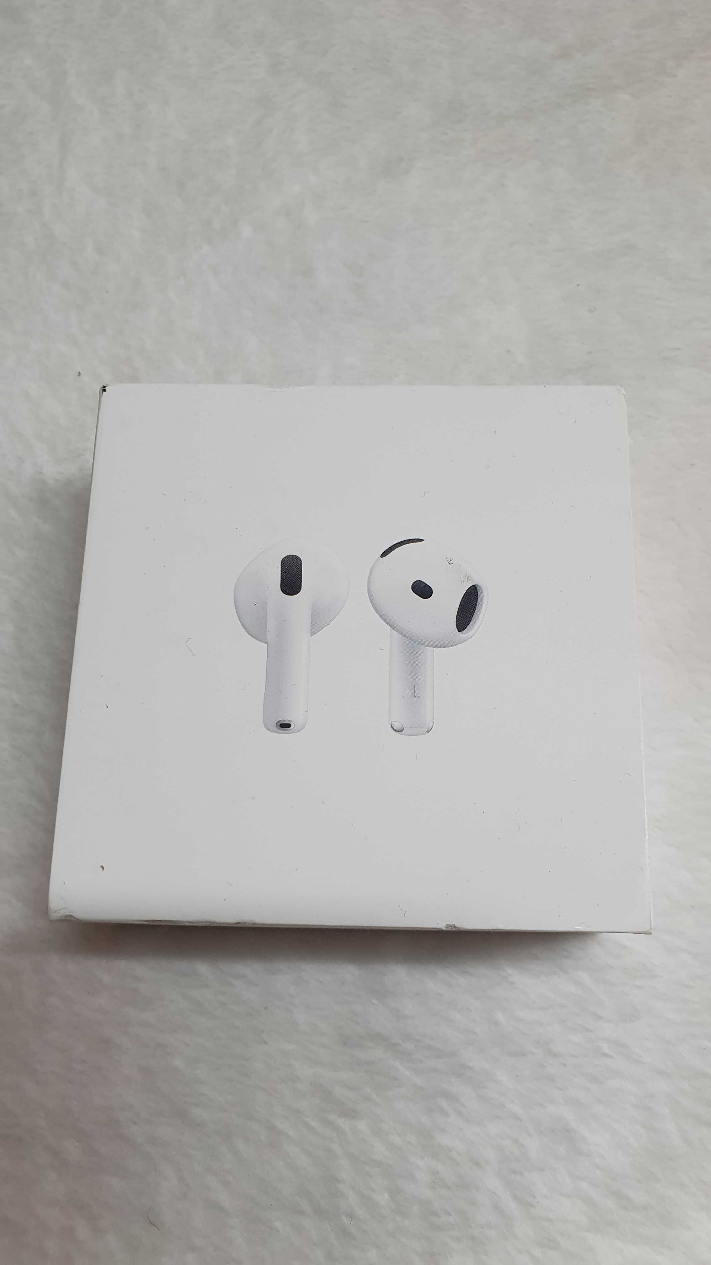 Слушалки Apple AirPods 4