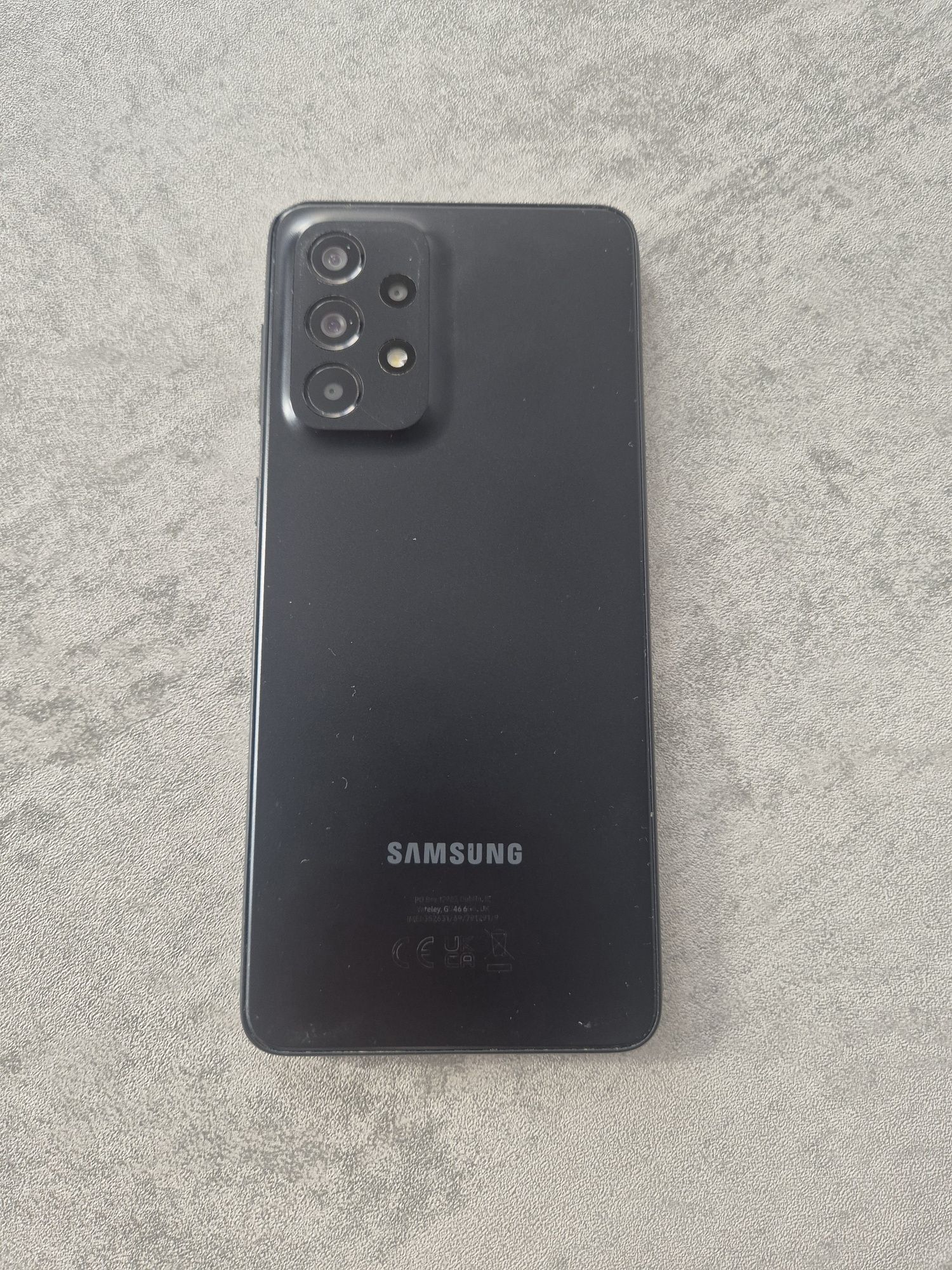 Samsung a 33 f bine intretinut