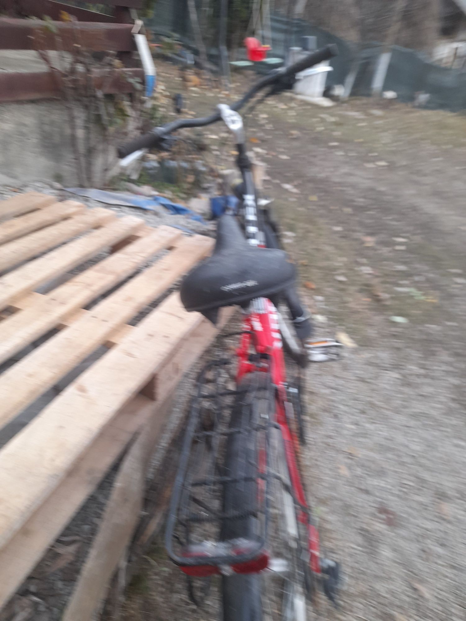 Vând bicicletă nouă