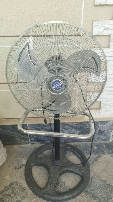 Ventilyator  sotiladi