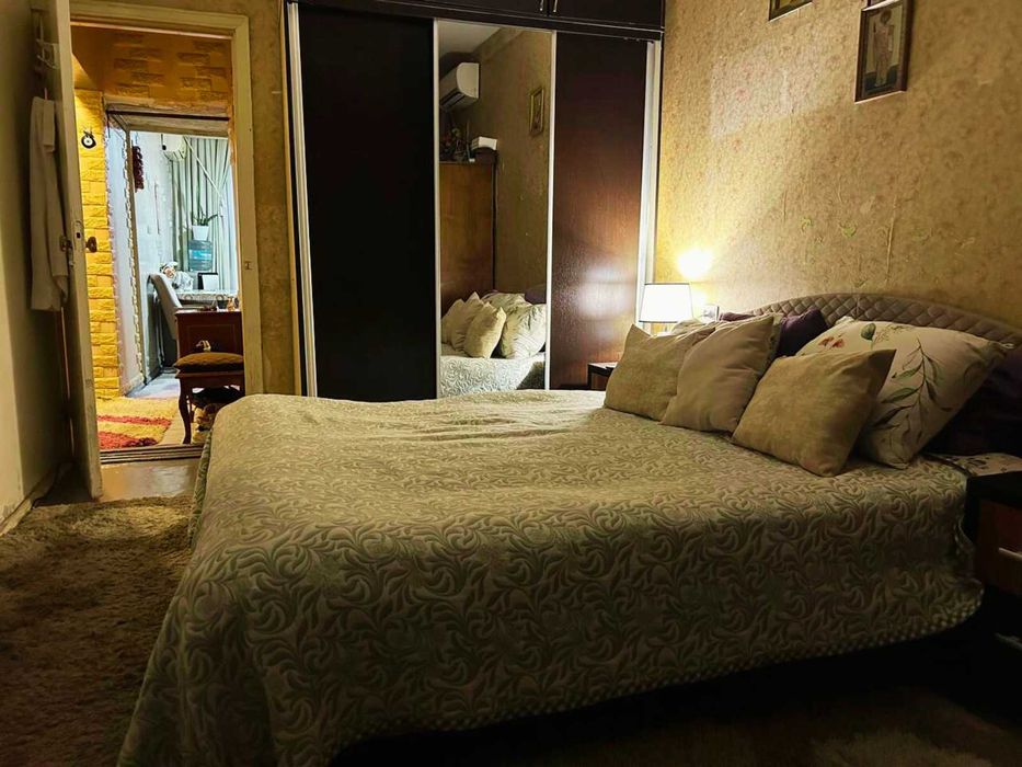 Срочно! Кадышева 2-ком. квартира с мебелью и техникой 5 минут до метро