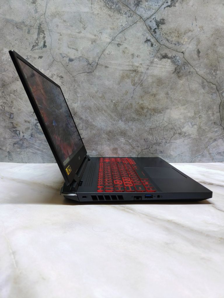 ACER NITRO 5 144Hz RTX3050 Moщный игровой ноутбук