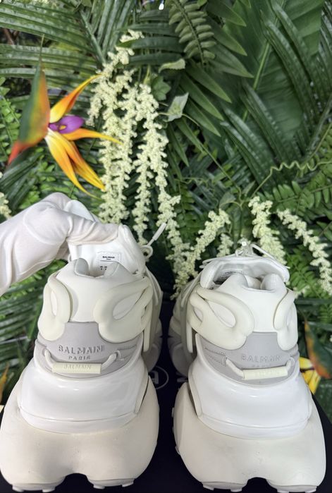 Balmain Unicorn Triple White