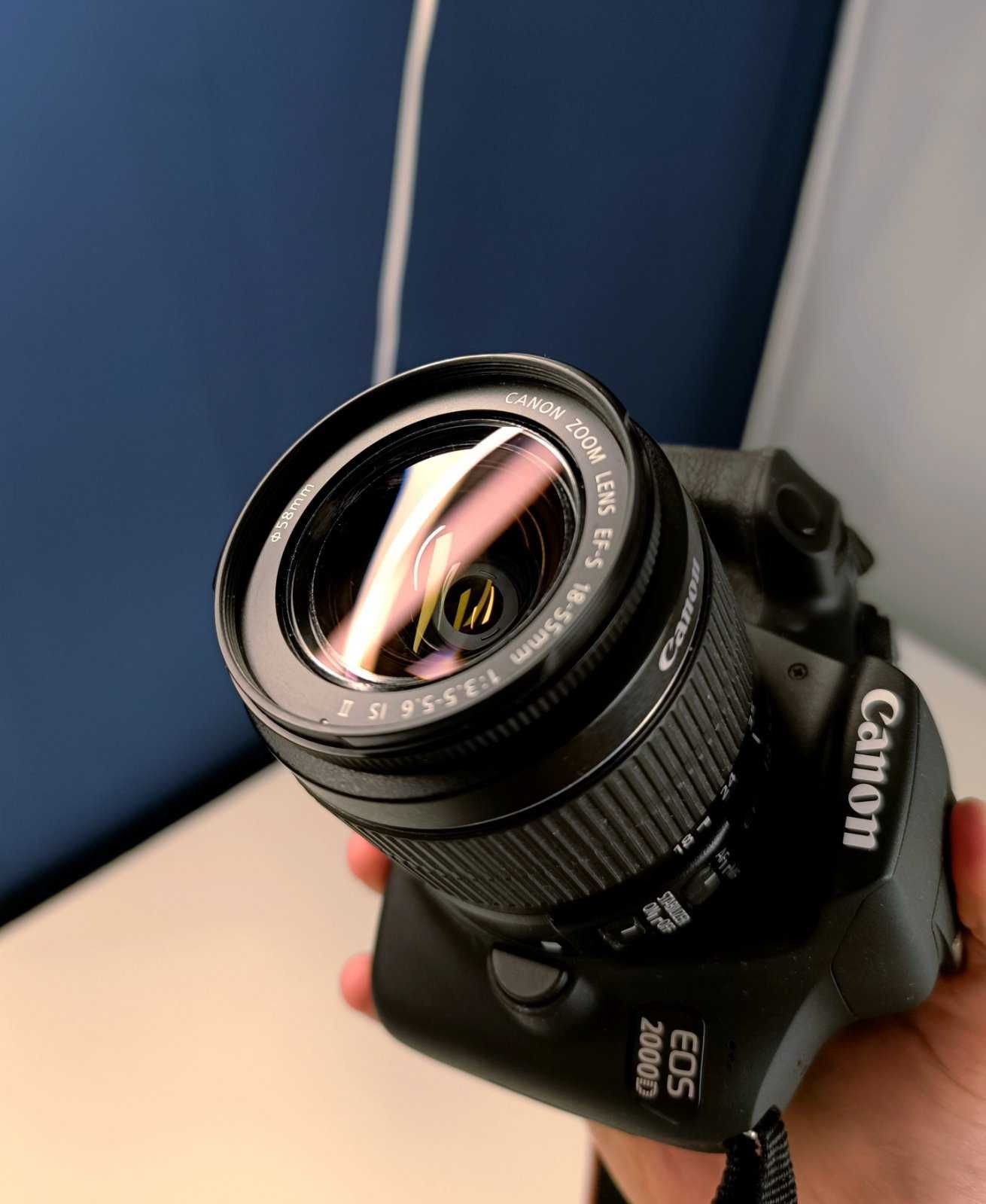 Canon EOS 2000D DSLR Фотоапарат- Перфектно състояние, като чисто нов.