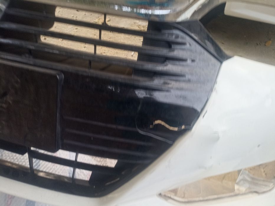 Передний бампер Honda crider