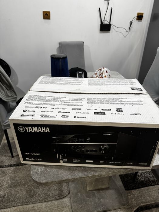 Yamaha rx-v585 Ресивър