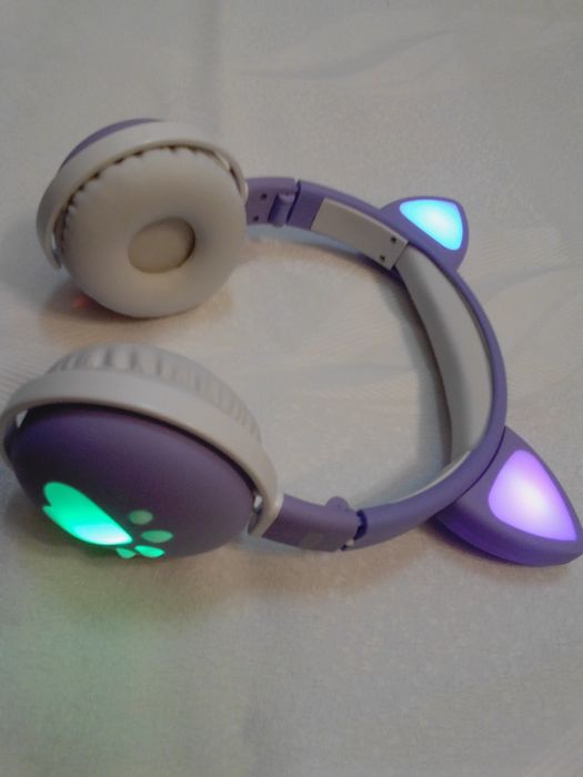 Casti wireless cu urechi pisica