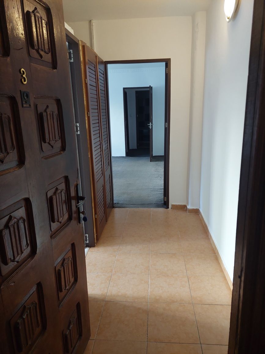 / APARTAMENT 2  Camere /  Semidec / PARTER /  RM SĂRAT  /