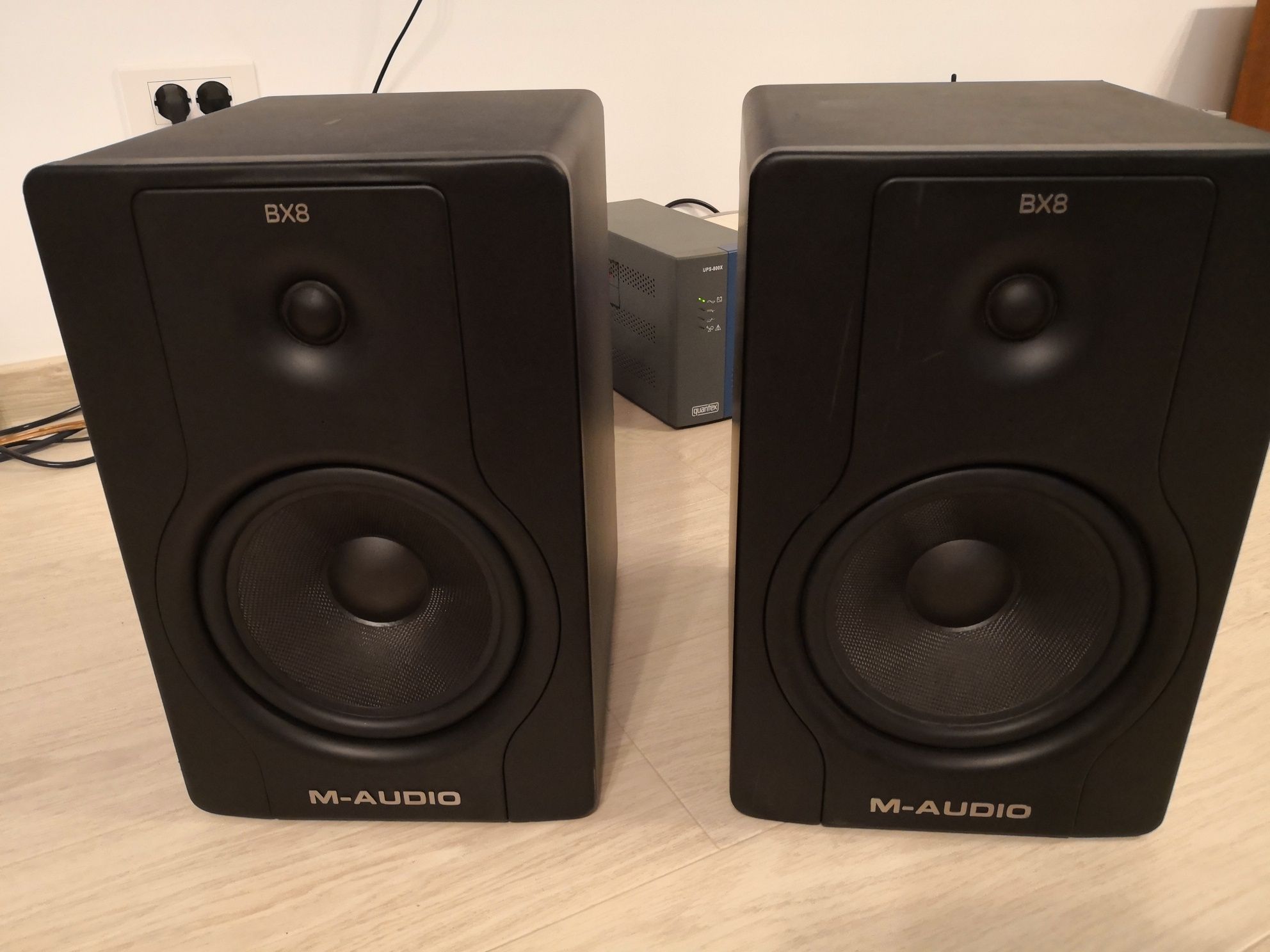 Monitoare audio Bx8