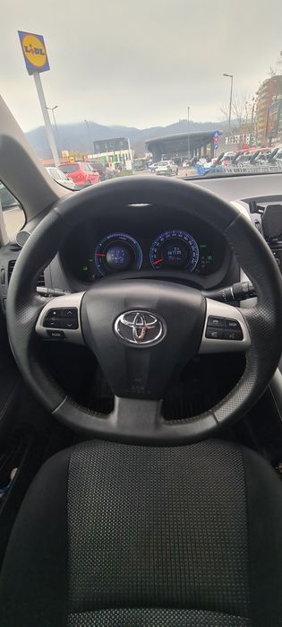 Toyota Auris Hibrid  2012