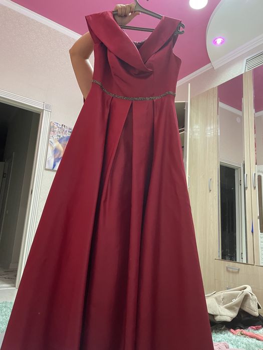 Көйлек сатылады бағасы 15 мың почти новый