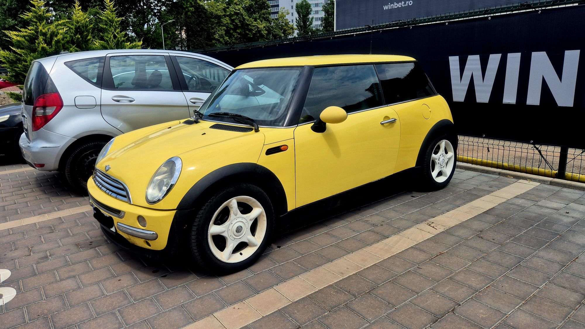 Mini cooper ONE  R53 2005