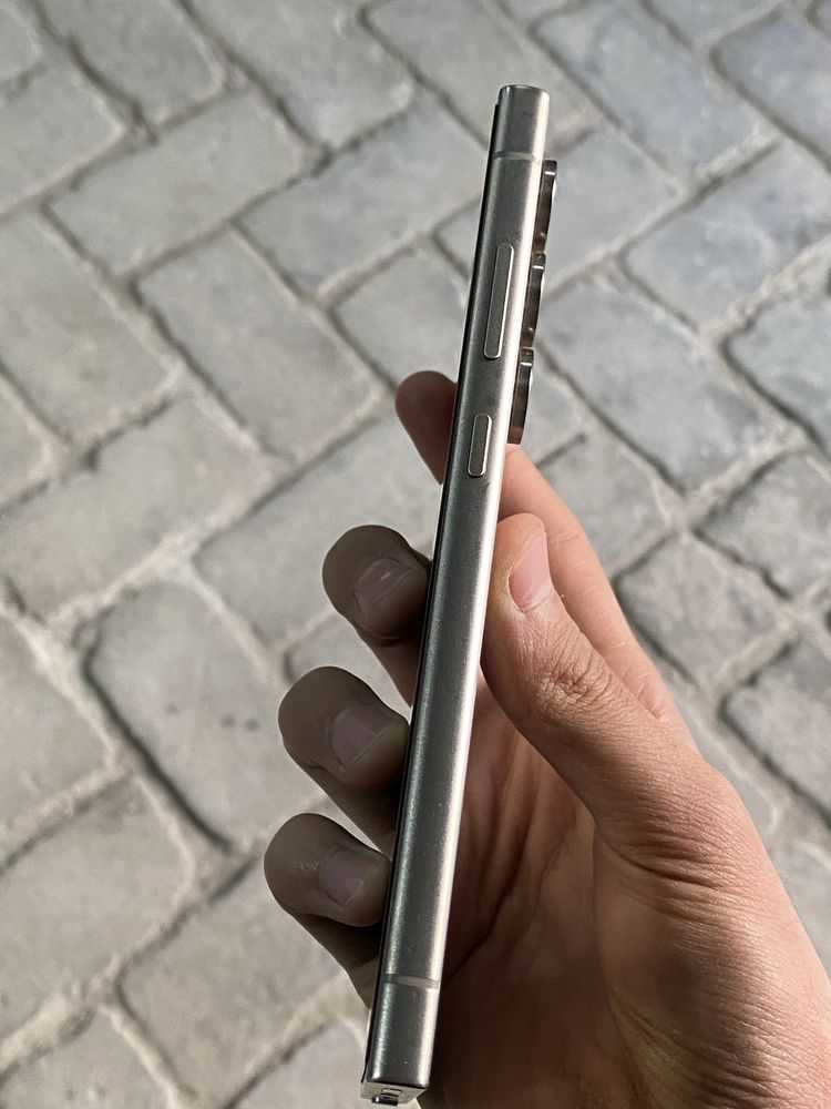 Samsung s24 ultra sotiladi srochno !