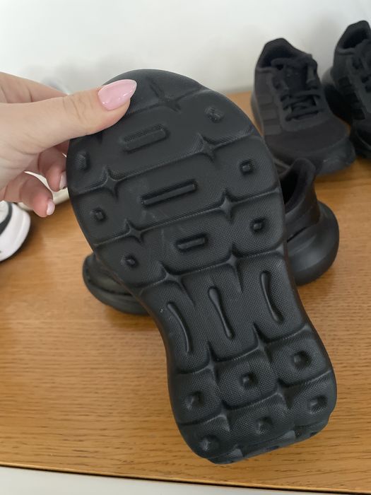 НОВИ маратонки на Адидас Adidas