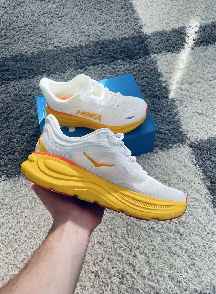 Adidasi HOKA Bondi 9