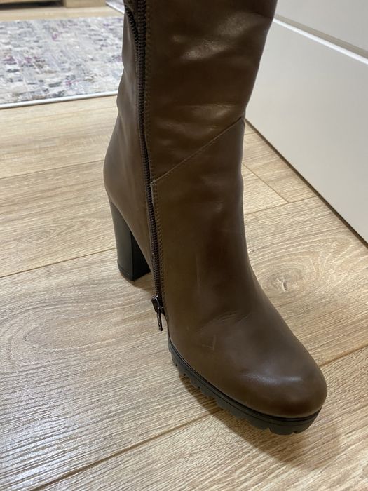 Cizme îmblănite din piele