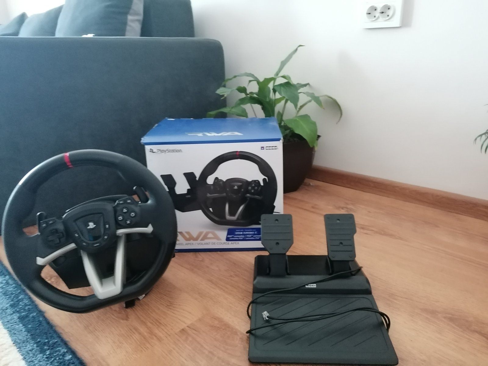 Волан с педали за Ps4 и Ps5