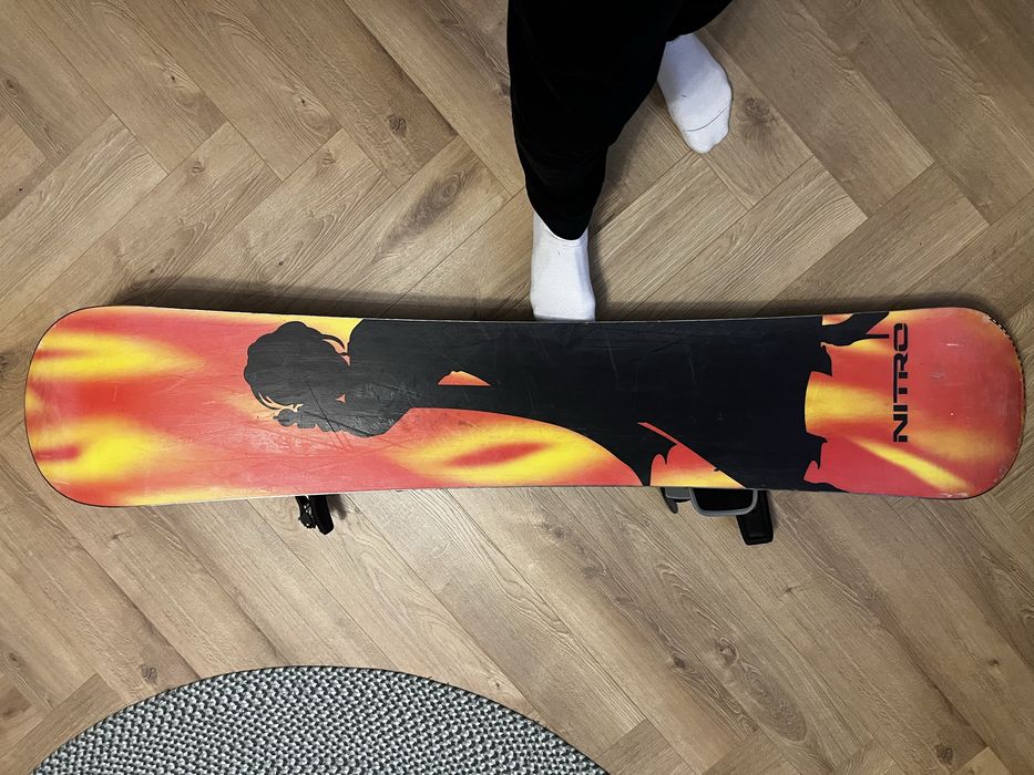 Snowboard cu legaturi