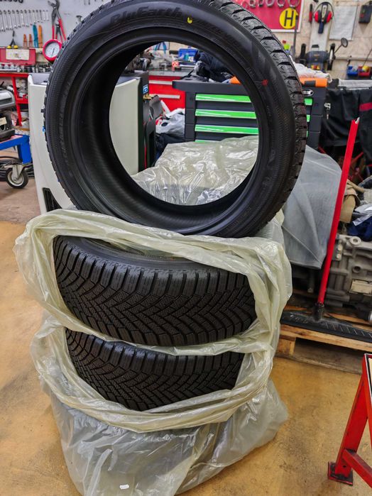 YOKOHAMA 235/45/18 Зимни гуми