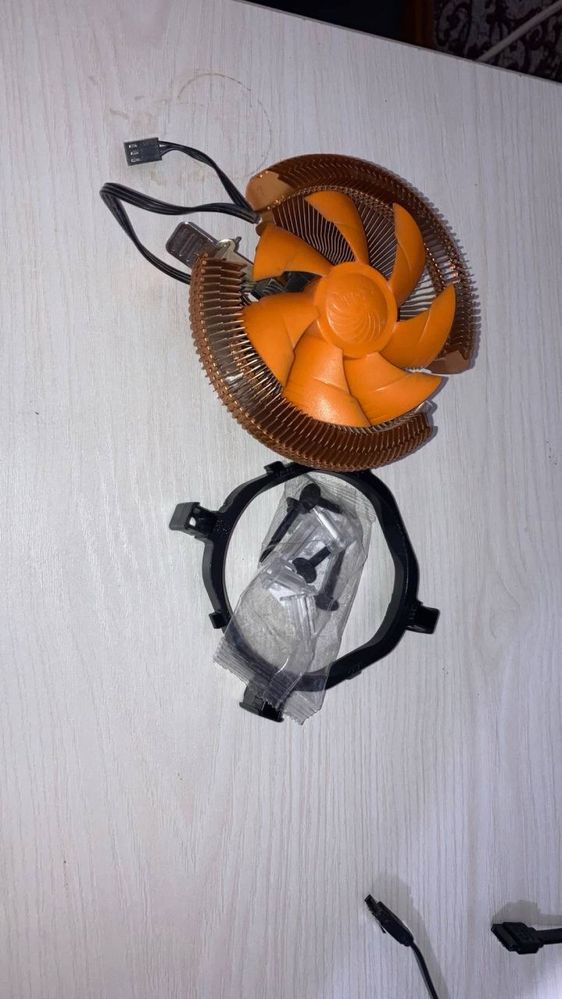 Komp kamlekt , cpu , gpu , ram , motherboard