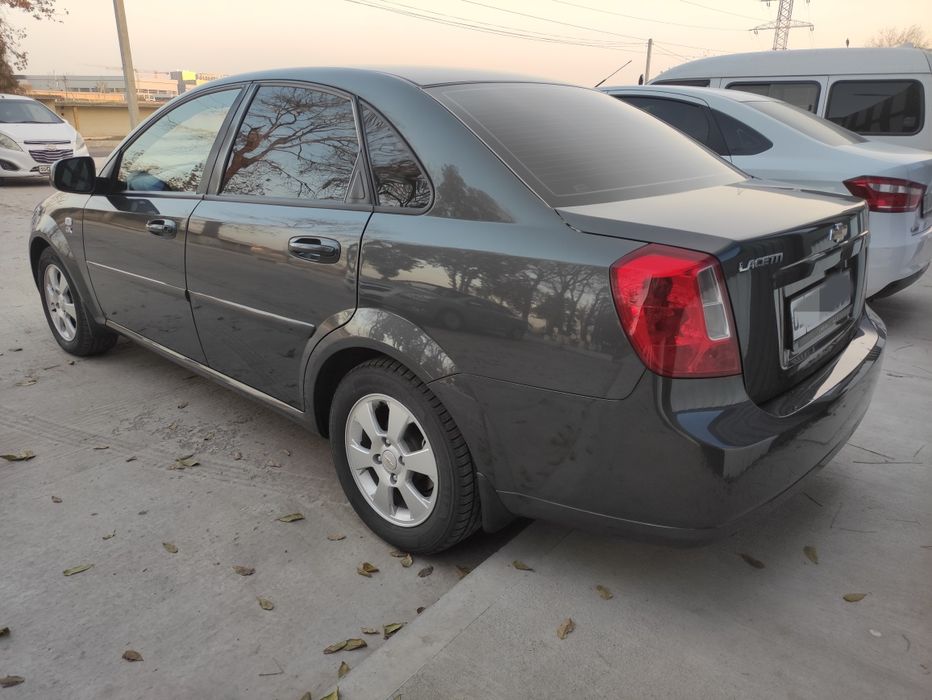 Продаётся Chevrolet Lacetti Elegant plus