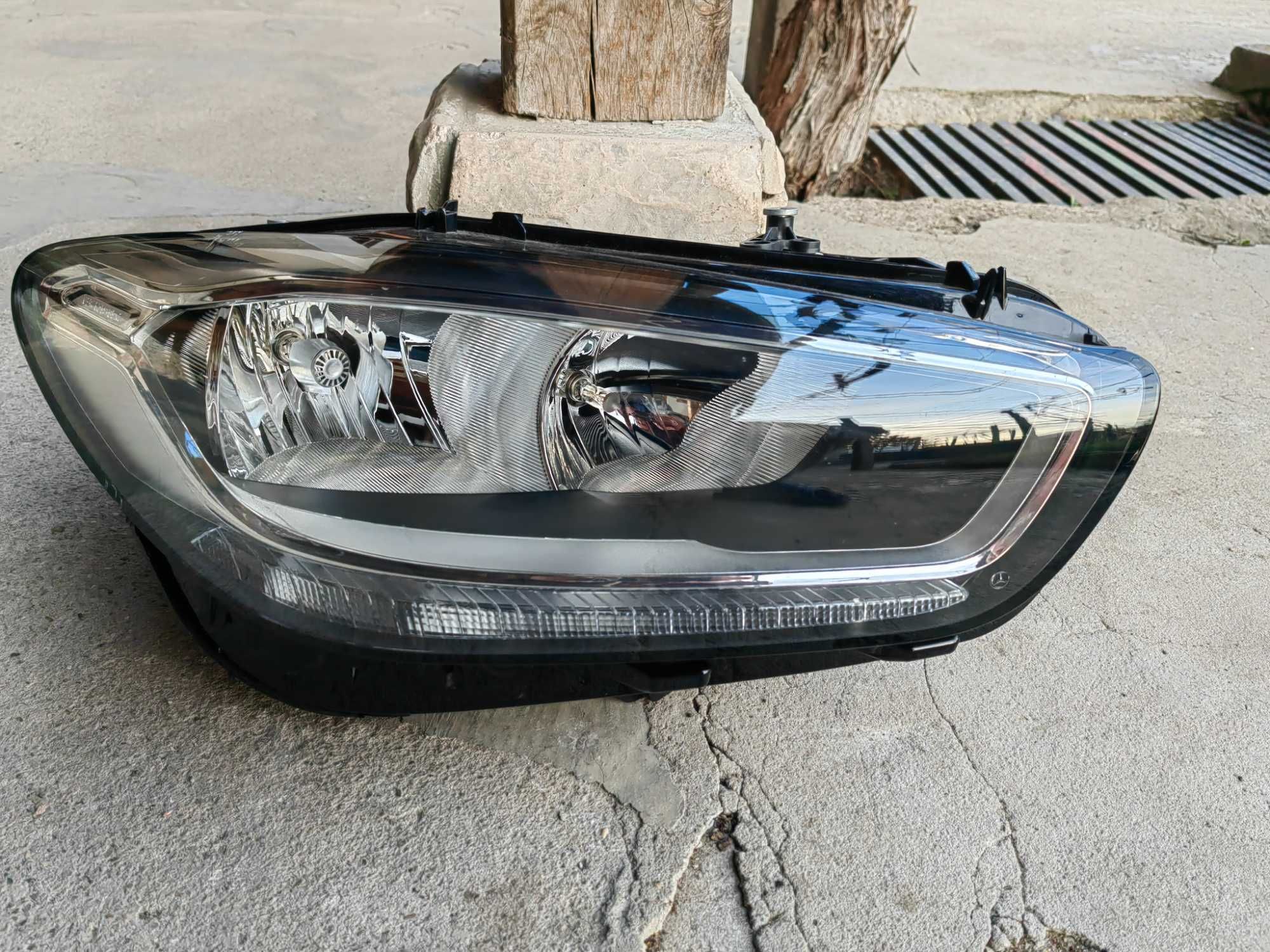 Фар Mercedes Citan W420 LED десен / Фар Мерцедес Цитан Оригинален